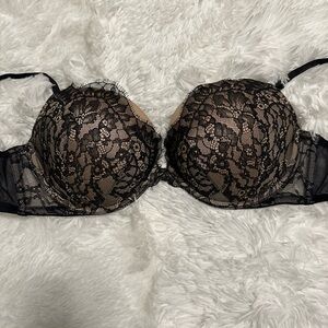 NEW VS Very Sexy Push Up Lace Bra. Lined. Black Color Size 32DDD